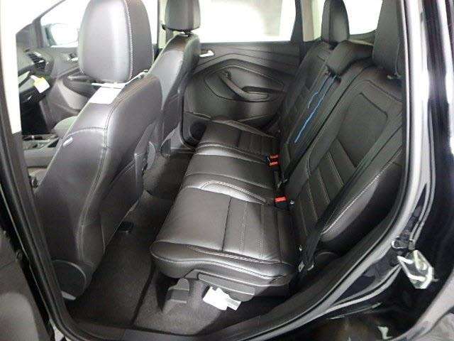 2017 Ford Escape Titanium 4dr SUV